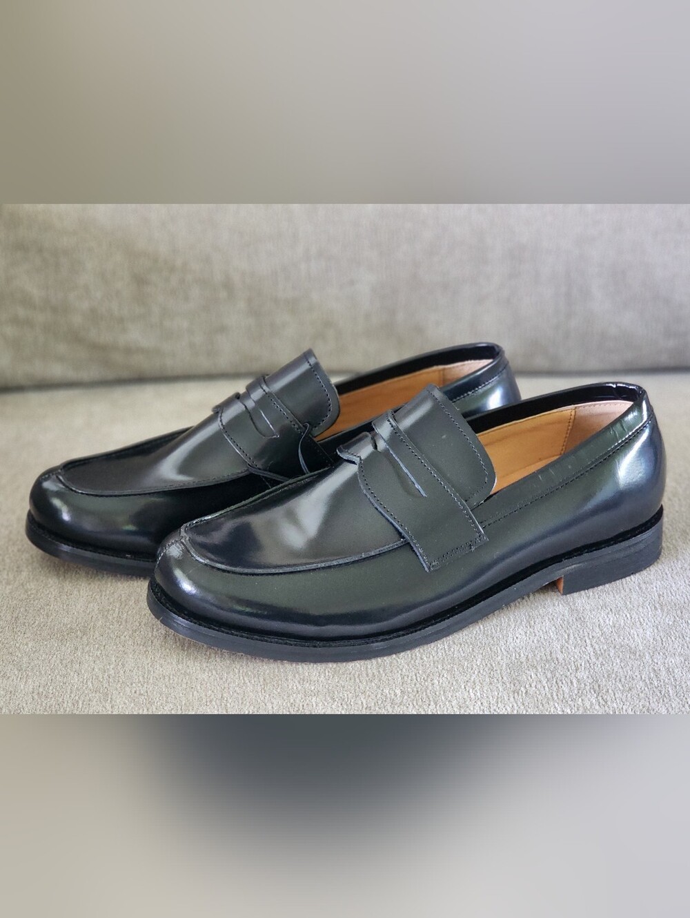 New With Tags Men’s Express Penny Loafers in Black Size 8